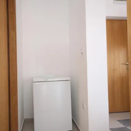 Apartments With Parking Space Tribunj, Vodice - 6223 Apartment Tribunj (Sibenik-Knin)