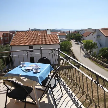 Apartment Apartments With A Parking Space Tribunj, Vodice - 6223 Tribunj (Sibenik-Knin)