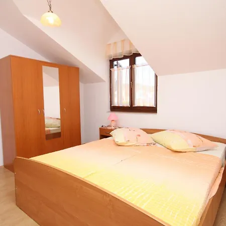 Apartments With A Parking Space Tribunj, Vodice - 6223 Apartment *