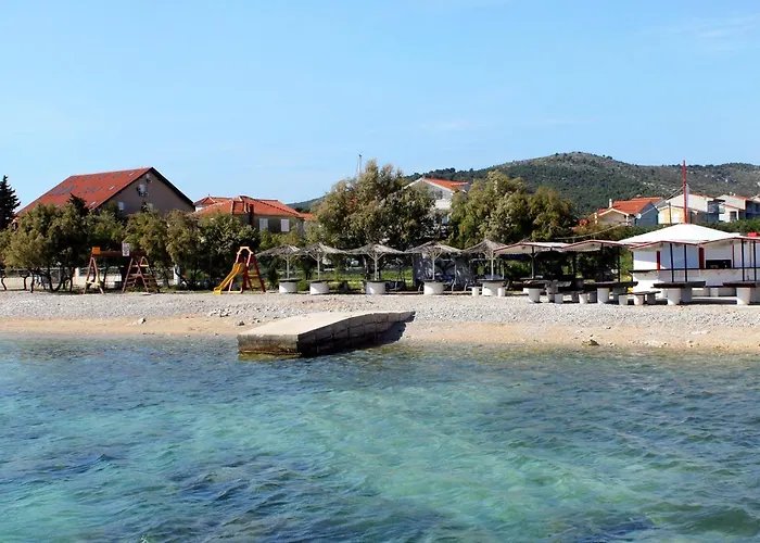 With Parking Space Tribunj - Vodice - 6223 Apartmán Tribalj