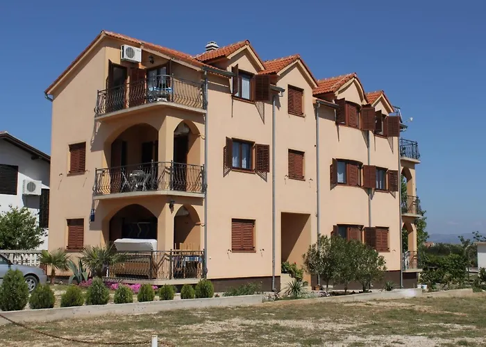 With Parking Space Tribunj - Vodice - 6223 Apartmán Tribalj