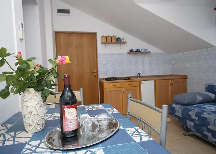 Apartments With Parking Space Tribunj, Vodice - 6223 Apartament *