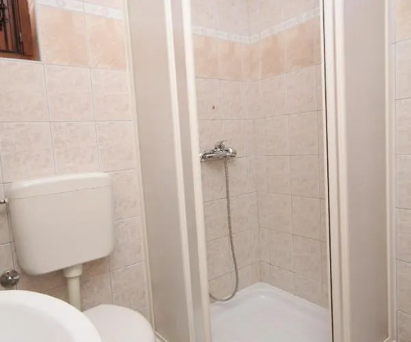 Apartmán With Parking Space Tribunj - Vodice - 6223 Tribalj