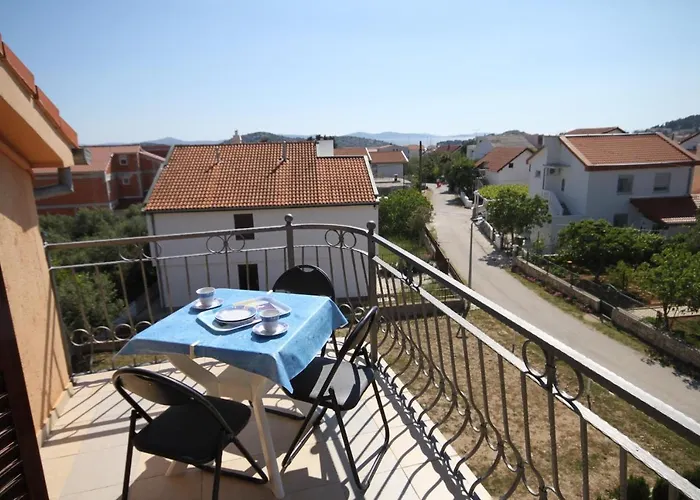 Apartament Apartments With Parking Space Tribunj, Vodice - 6223 Tribalj
